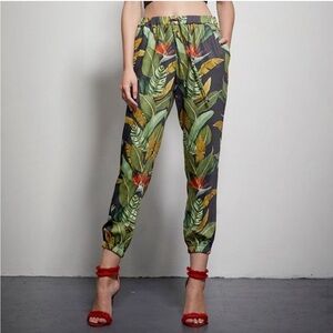 SHILLA Exotic floral tropical jogger pants size M